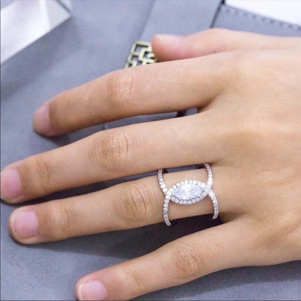 New 925 Silver Double C Diamond Wedding Ring - Picture 1 of 2